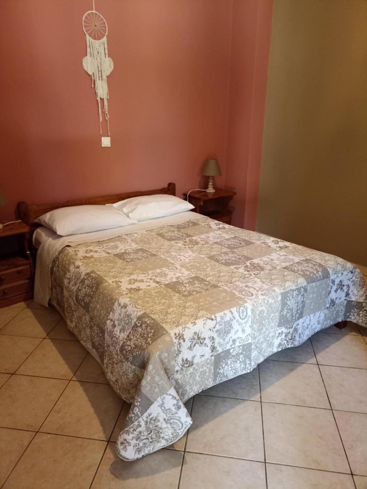 Vegera Apartment M Vasilikiadhes Bagian luar foto