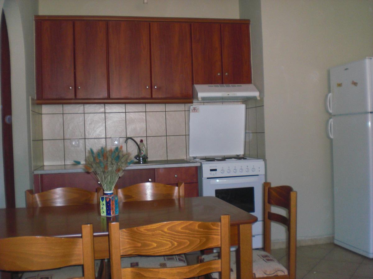 Vegera Apartment M Vasilikiadhes Bagian luar foto