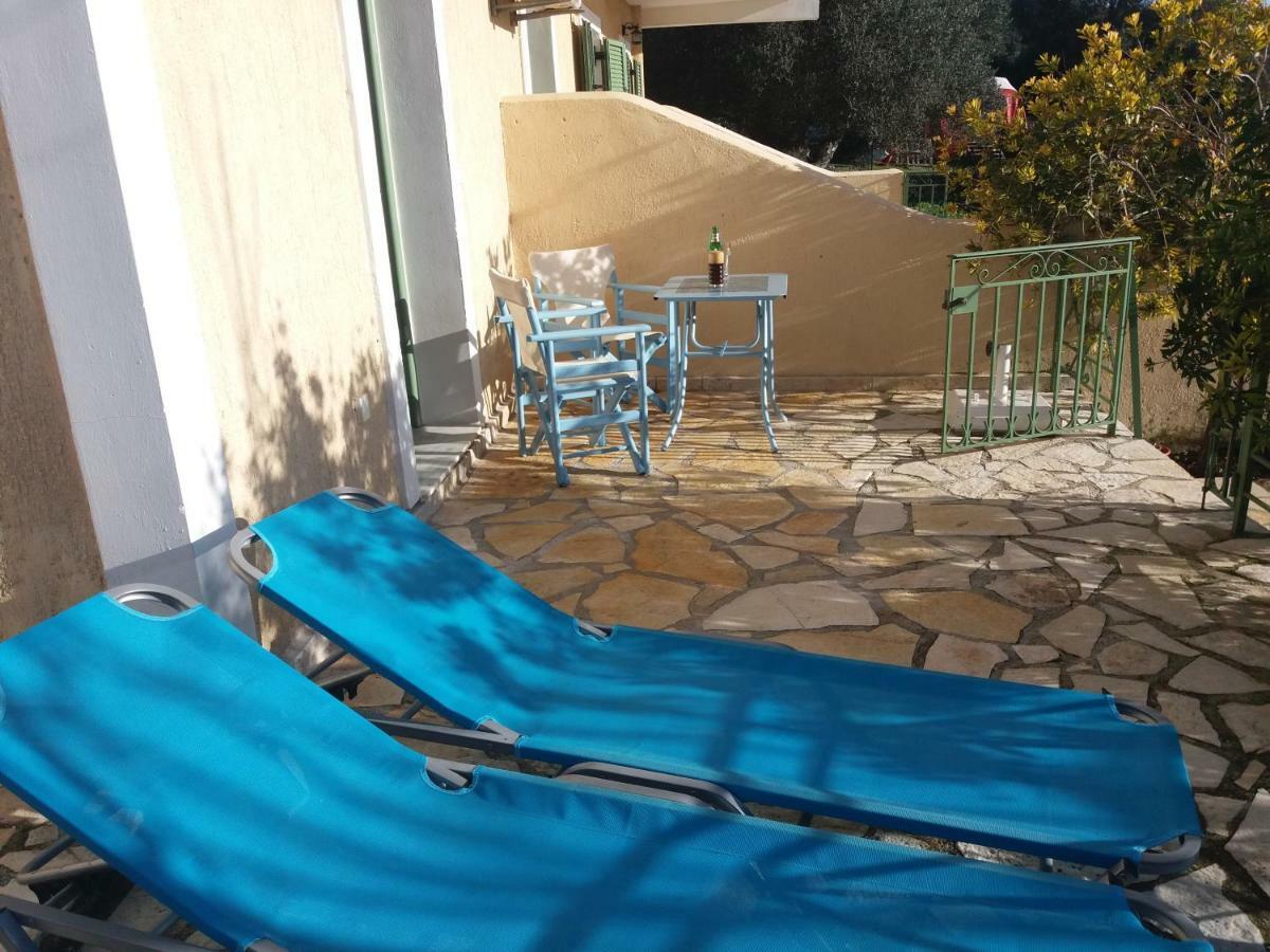 Vegera Apartment M Vasilikiadhes Bagian luar foto