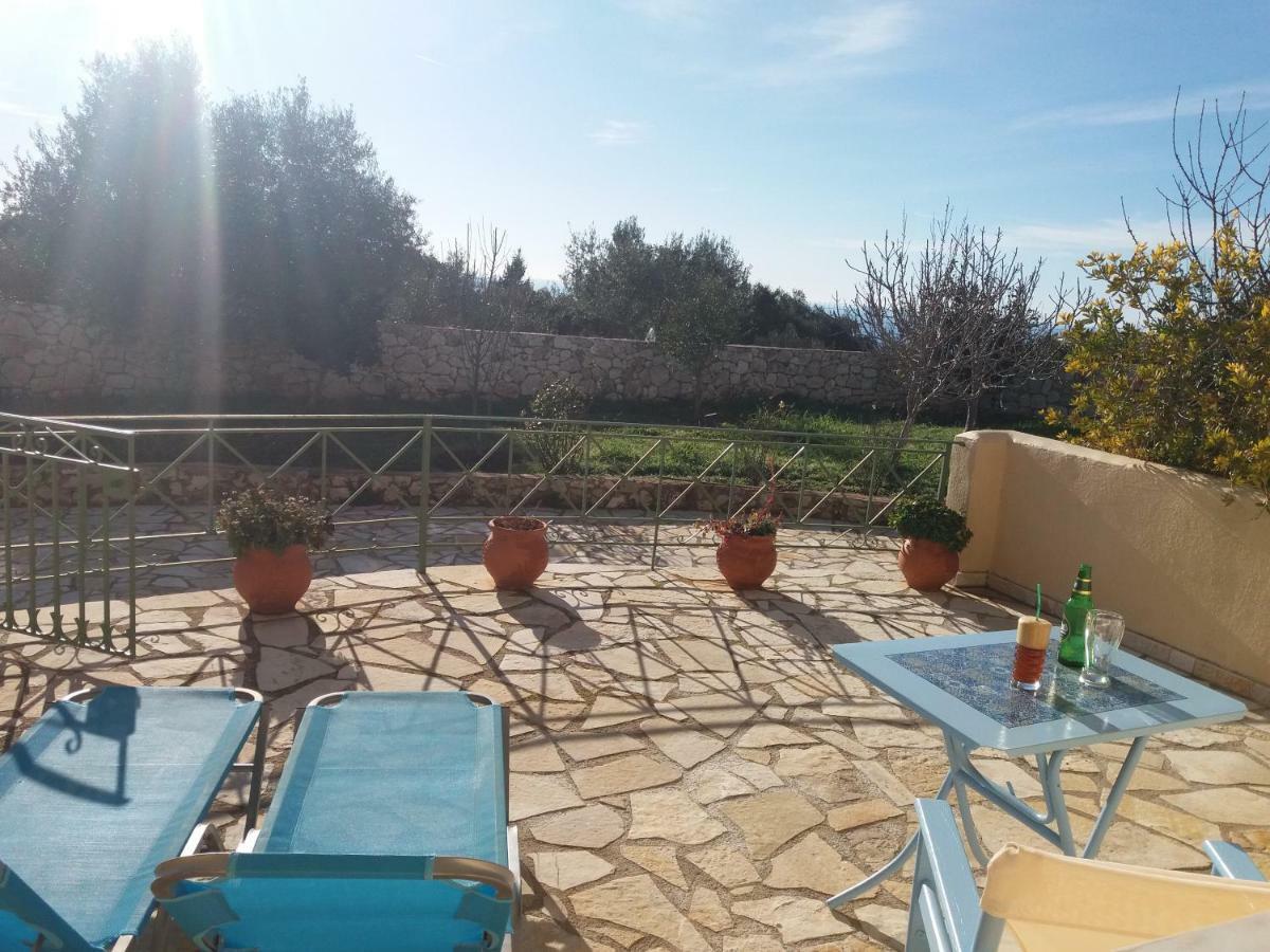 Vegera Apartment M Vasilikiadhes Bagian luar foto