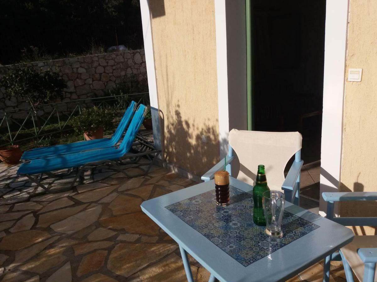 Vegera Apartment M Vasilikiadhes Bagian luar foto